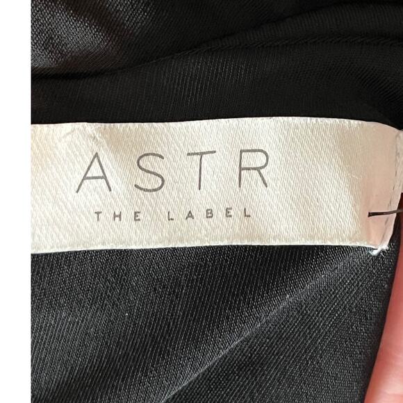 Astr the Label Dress ruched center long sleeve minidress Medium M - Picture 4 of 5